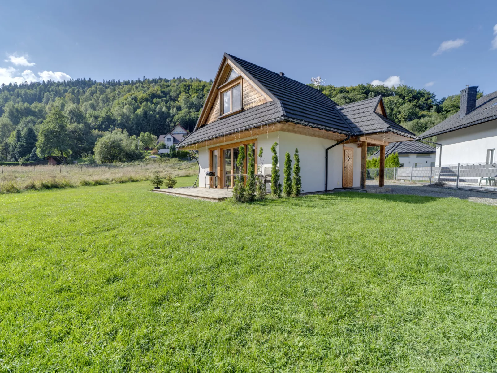 Chaty Pod Beskidkiem-Outside