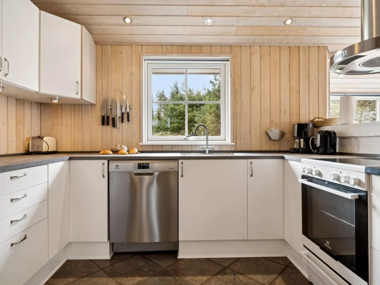 "Aleta" - 500m from the sea-Inside