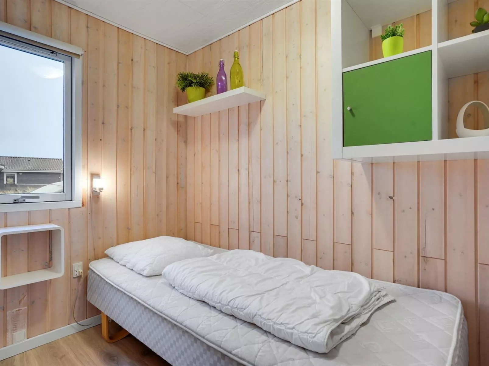 "Veetrikki" -  from the sea-Drinnen