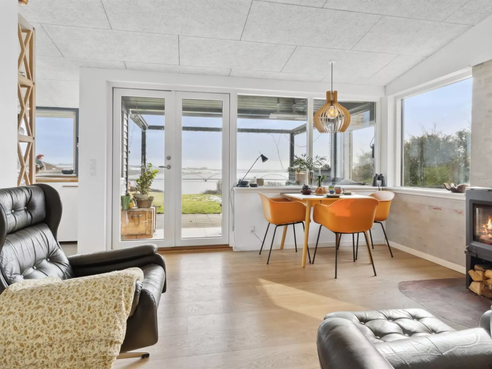 "Nielsen" - 30m to the fjord-Drinnen