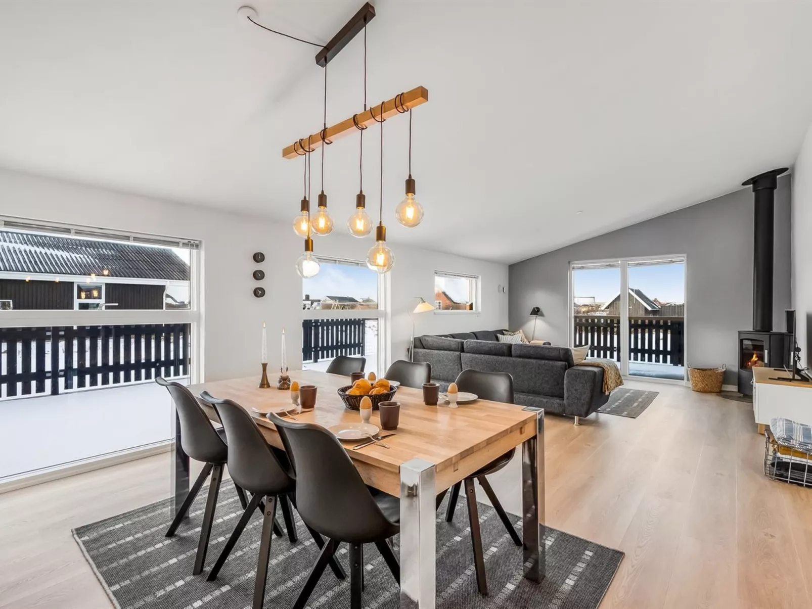 "Damaskin" - 300m from the sea-Drinnen