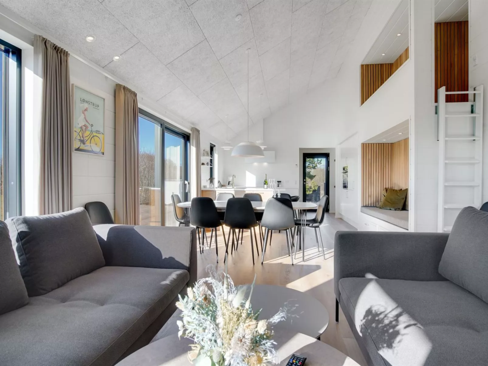 "Odinkar" - 1.1km from the sea-Drinnen