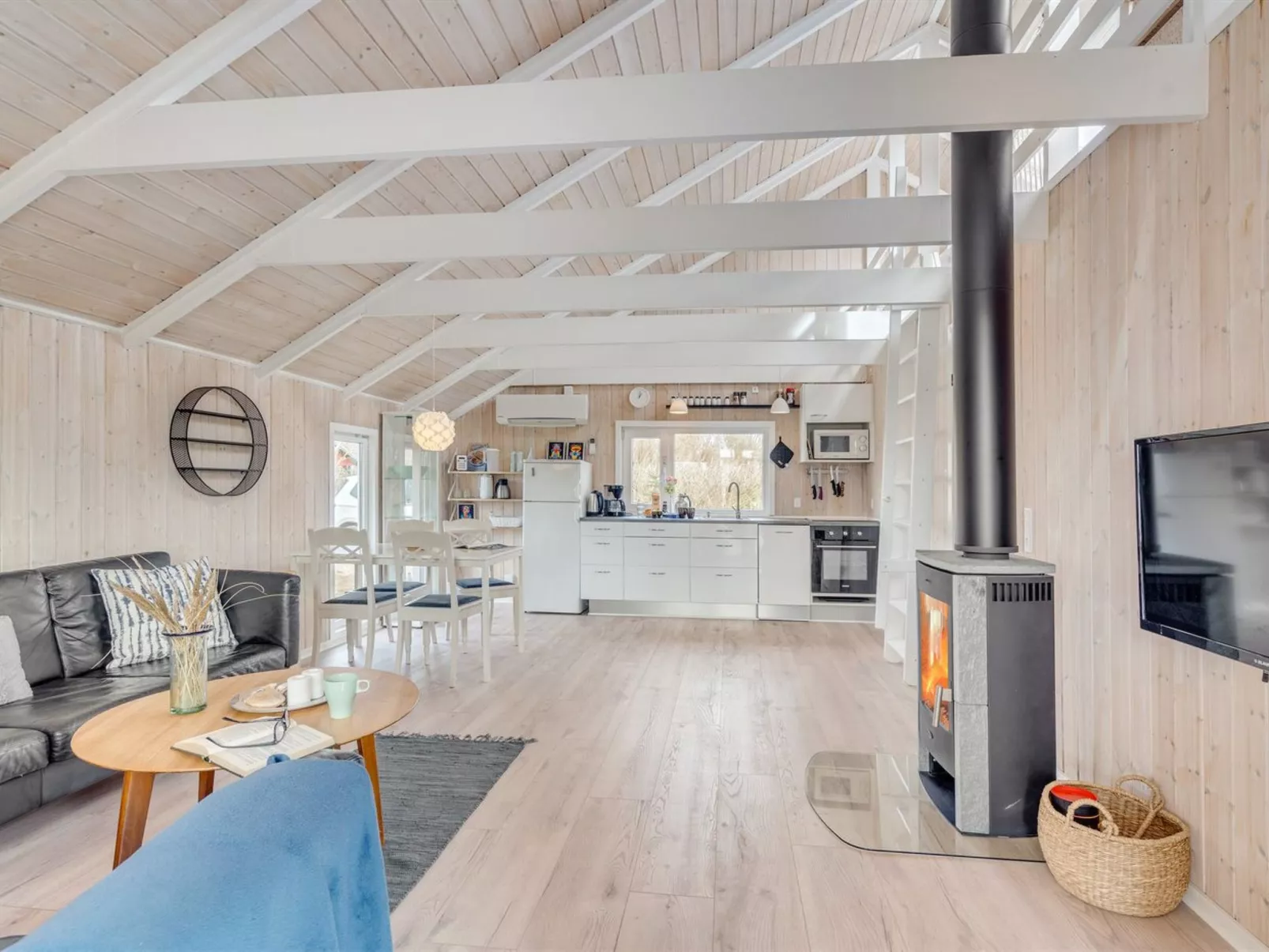 "Gudmundine" - 350m to the fjord-Inside