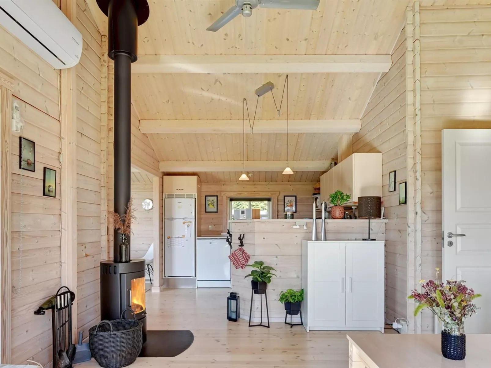 "Anneli" - 600m from the sea-Inside