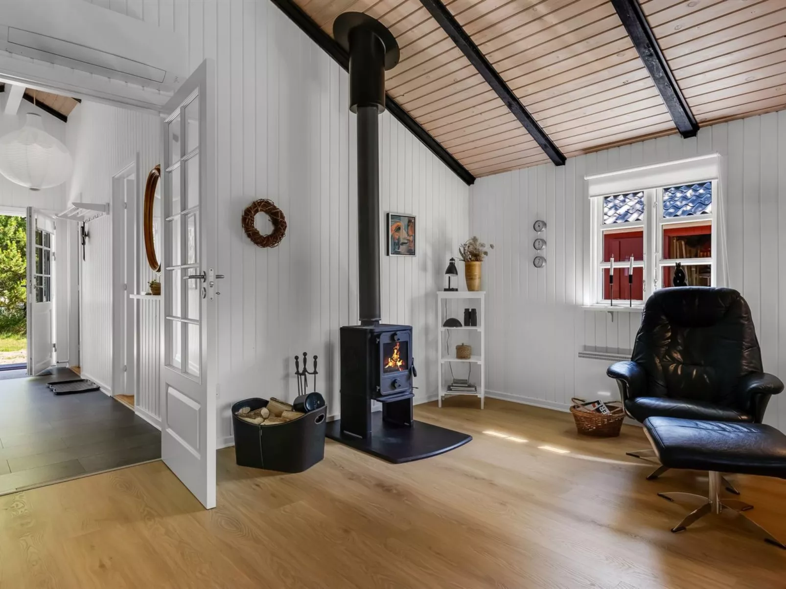 "Andon" - 2.7km from the sea-Dedans