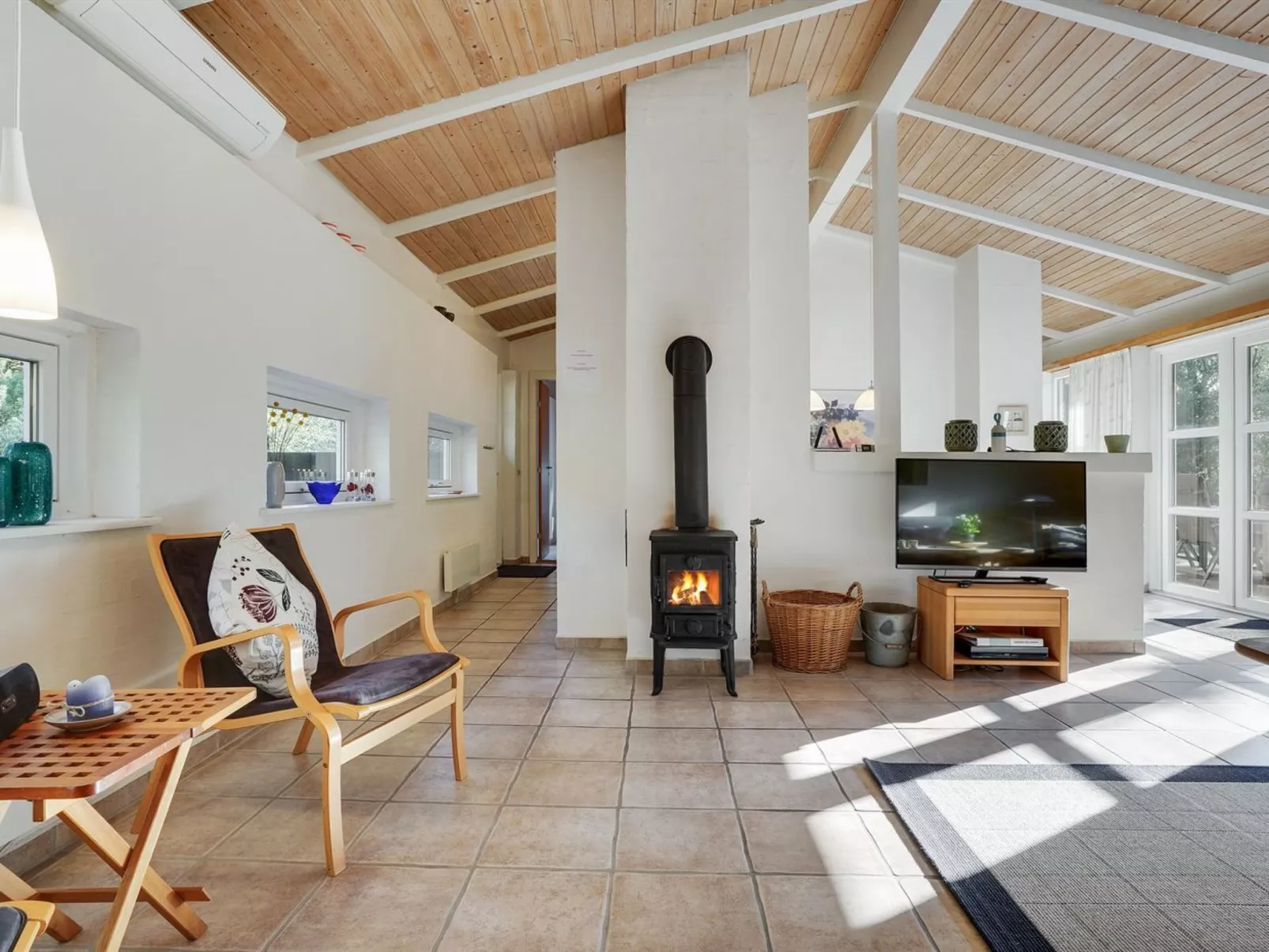 "Reinbald" - 1km from the sea-Inside