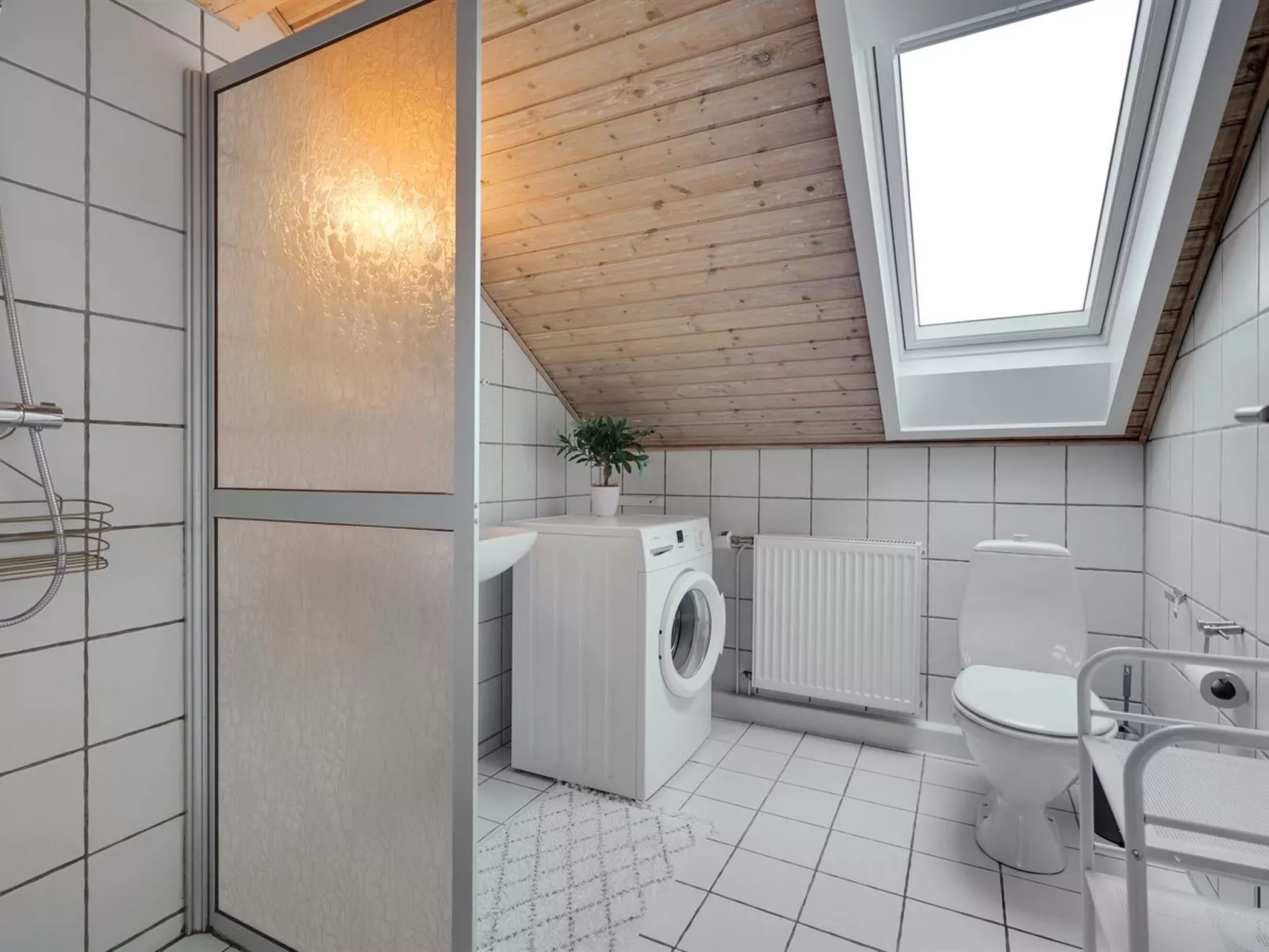 "Akim" - 2km from the sea-Dedans