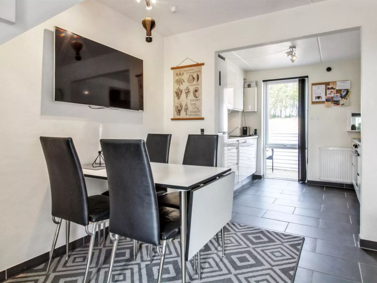 "Iffuer" - 2.3km from the sea-Drinnen