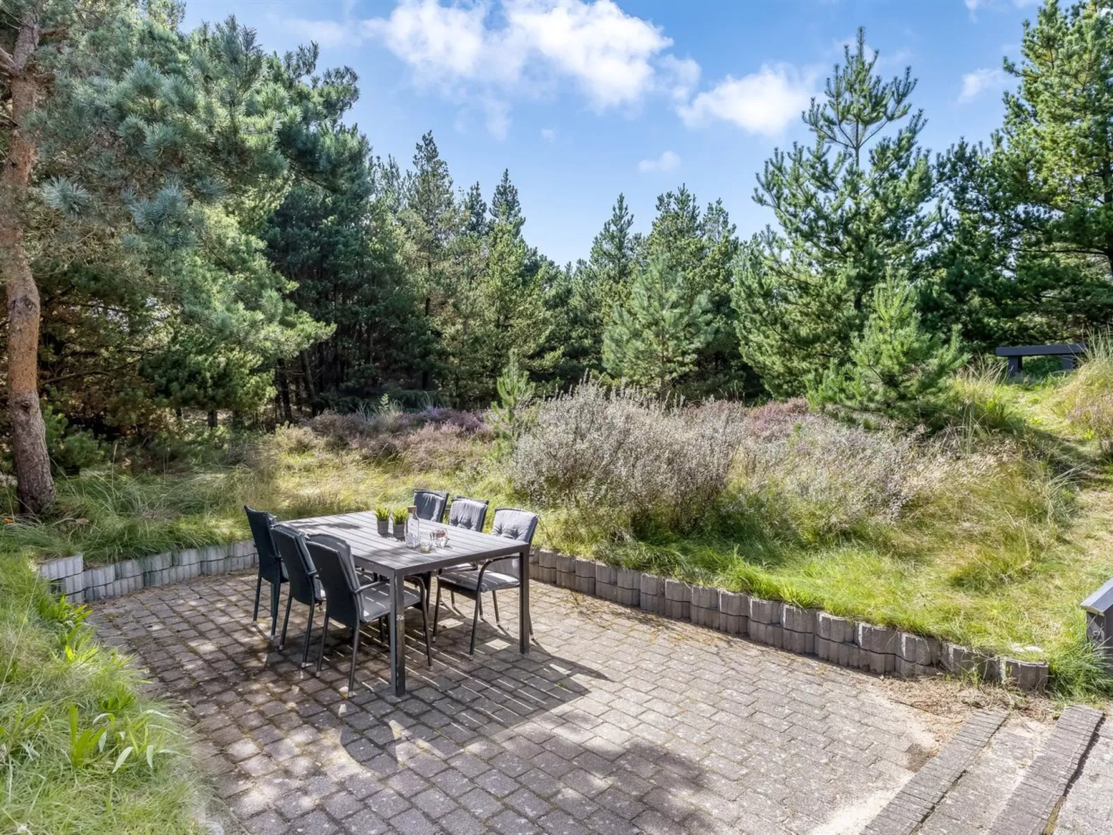 "Roald" - 2.2km from the sea-Outside