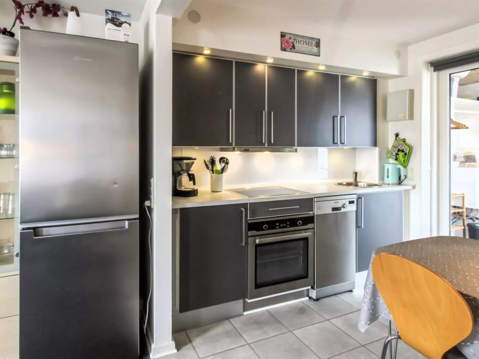 "Héléne" - 2.3km from the sea-Drinnen