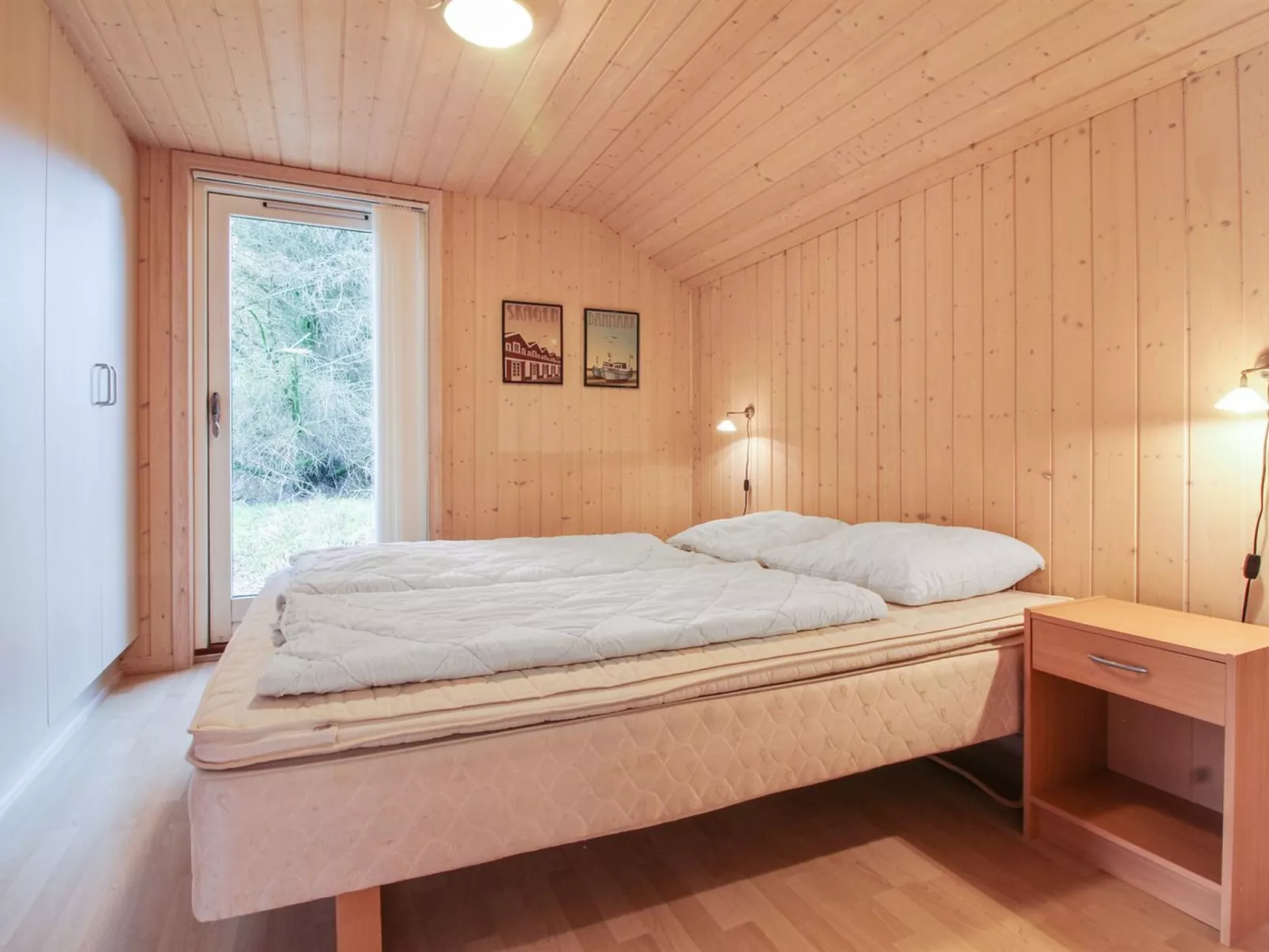 "Synnöve" - 550m from the sea-Inside