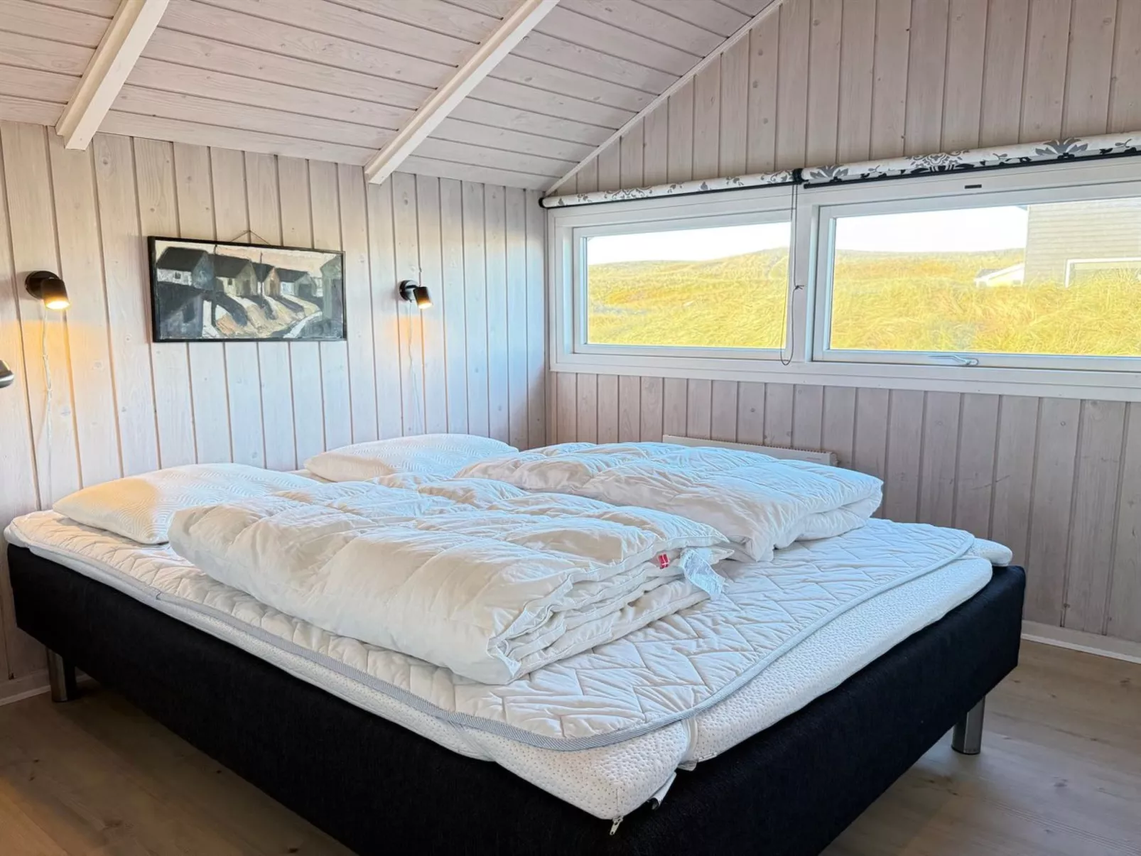 "Velena" -  from the sea-Drinnen