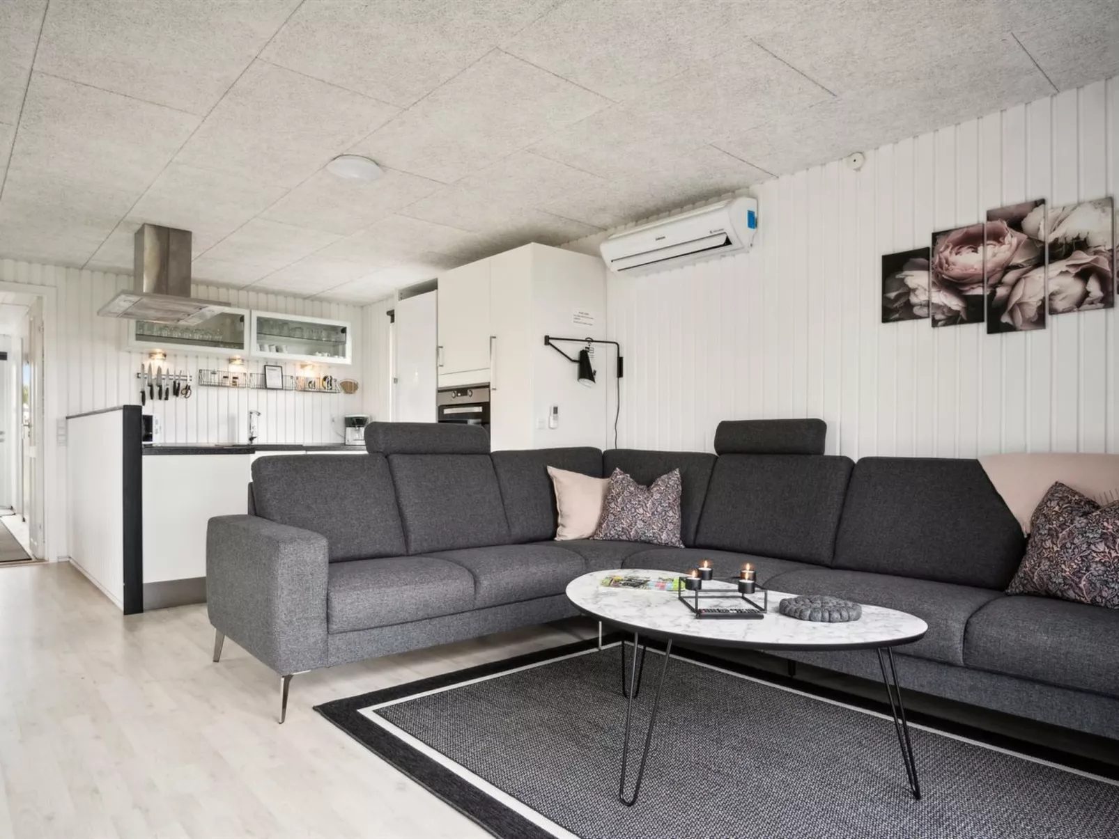 "Elvina" - 200m from the sea-Dedans