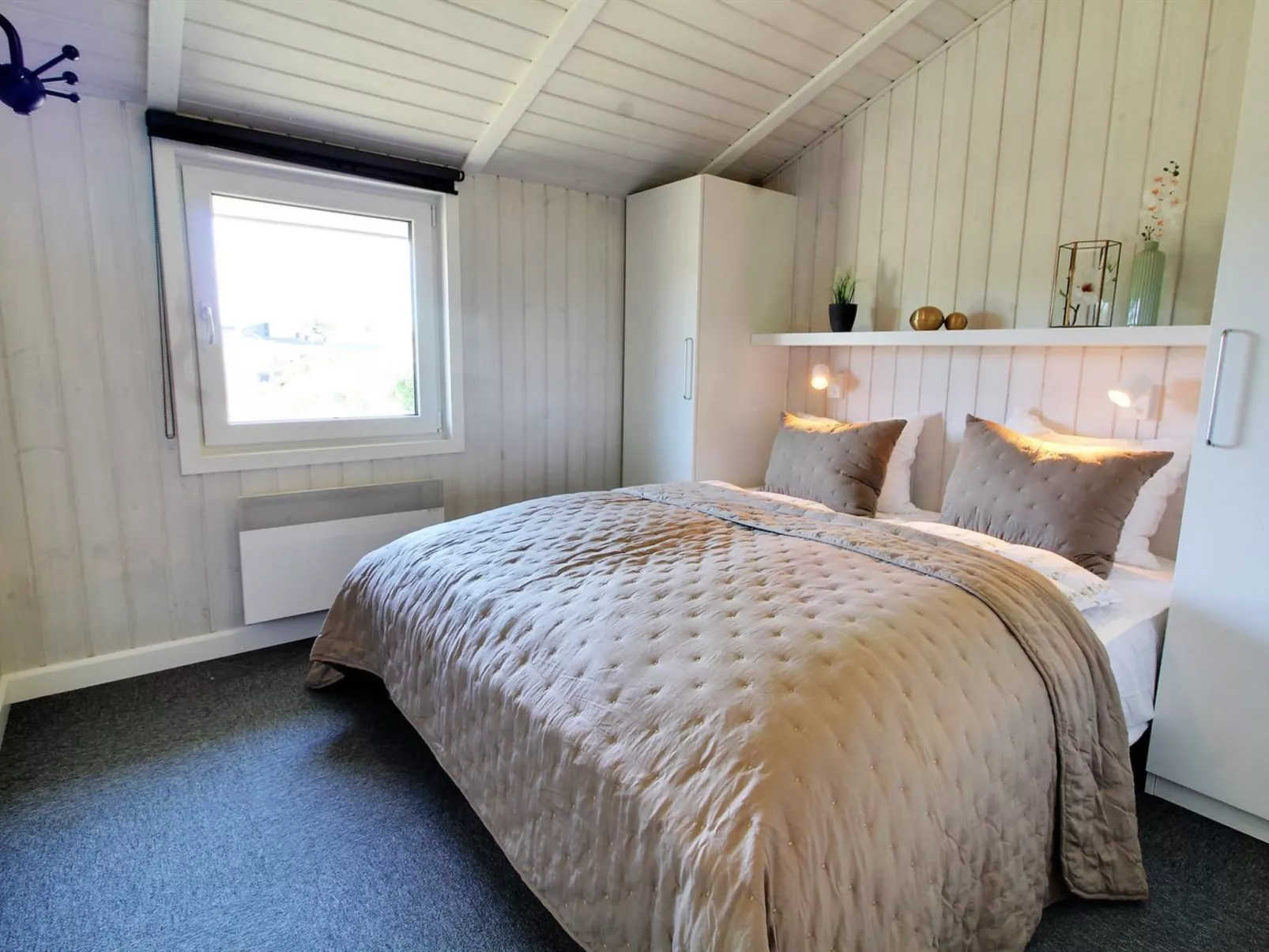 "Sirka" - 200m from the sea-Drinnen