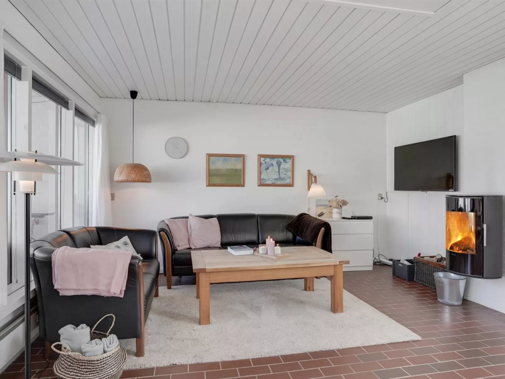 "Marjon" - 400m from the sea-Inside