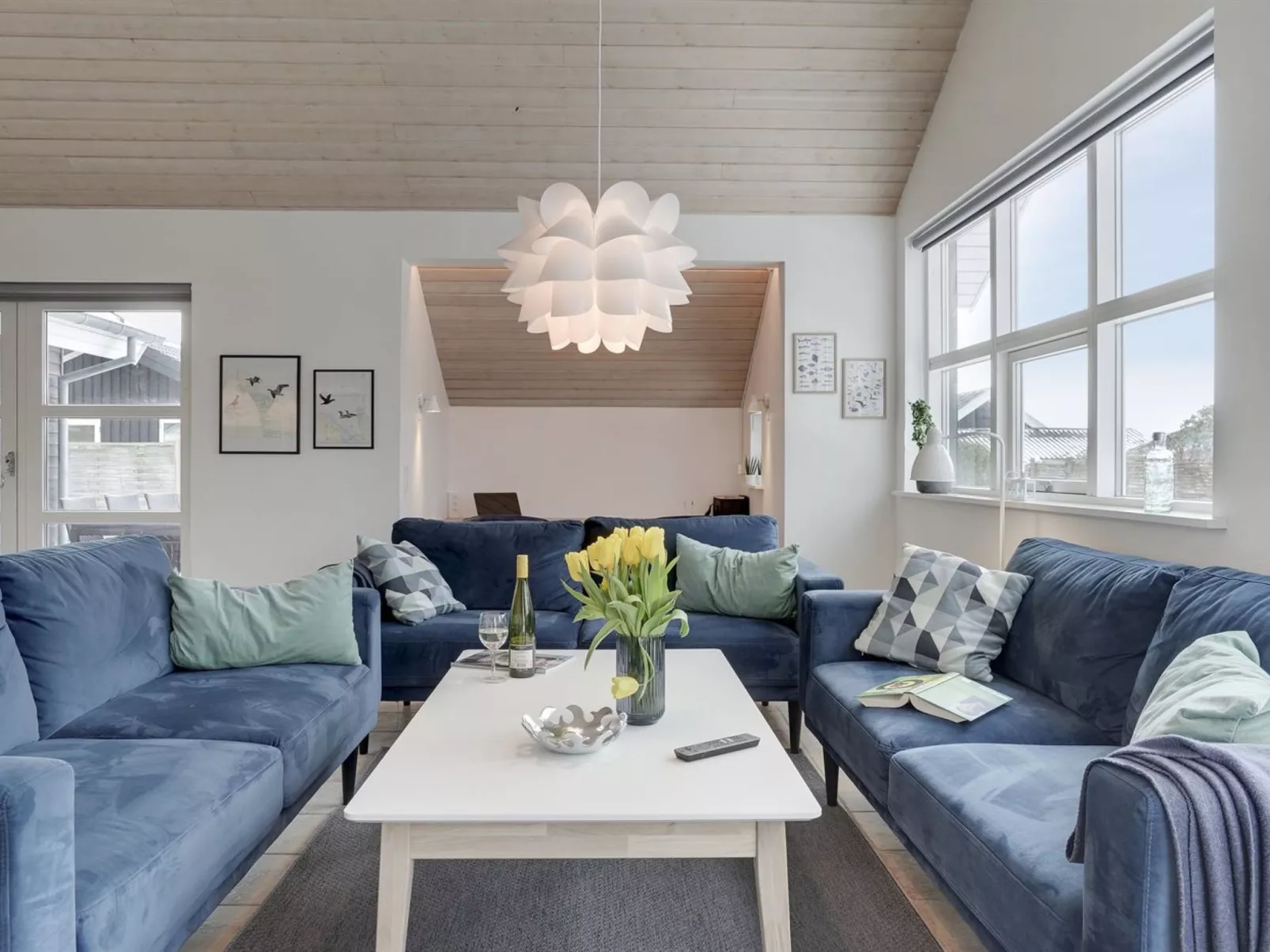 "Thorwith" - 150m from the sea-Dedans