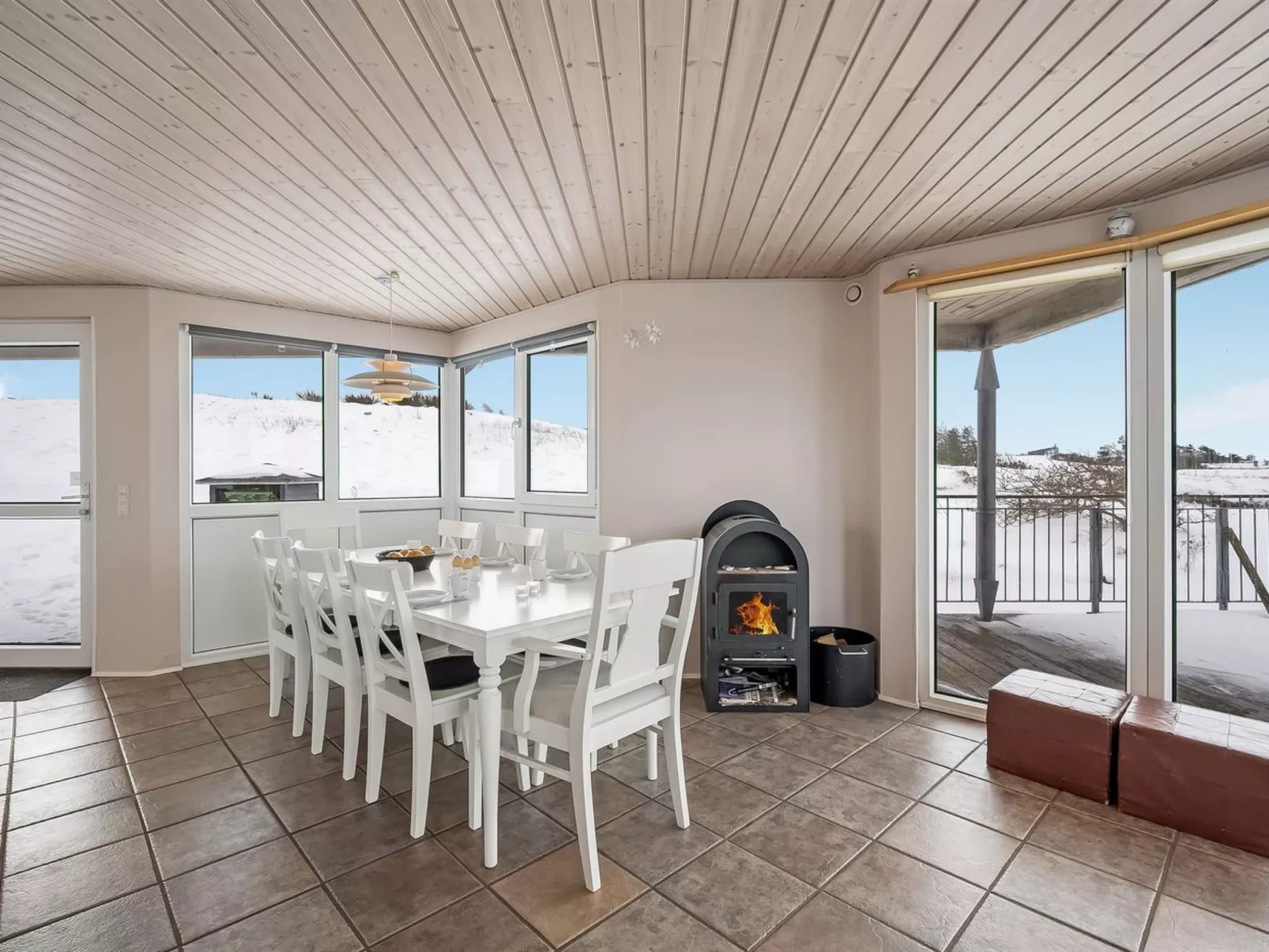 "Ginny" - 300m to the fjord-Inside