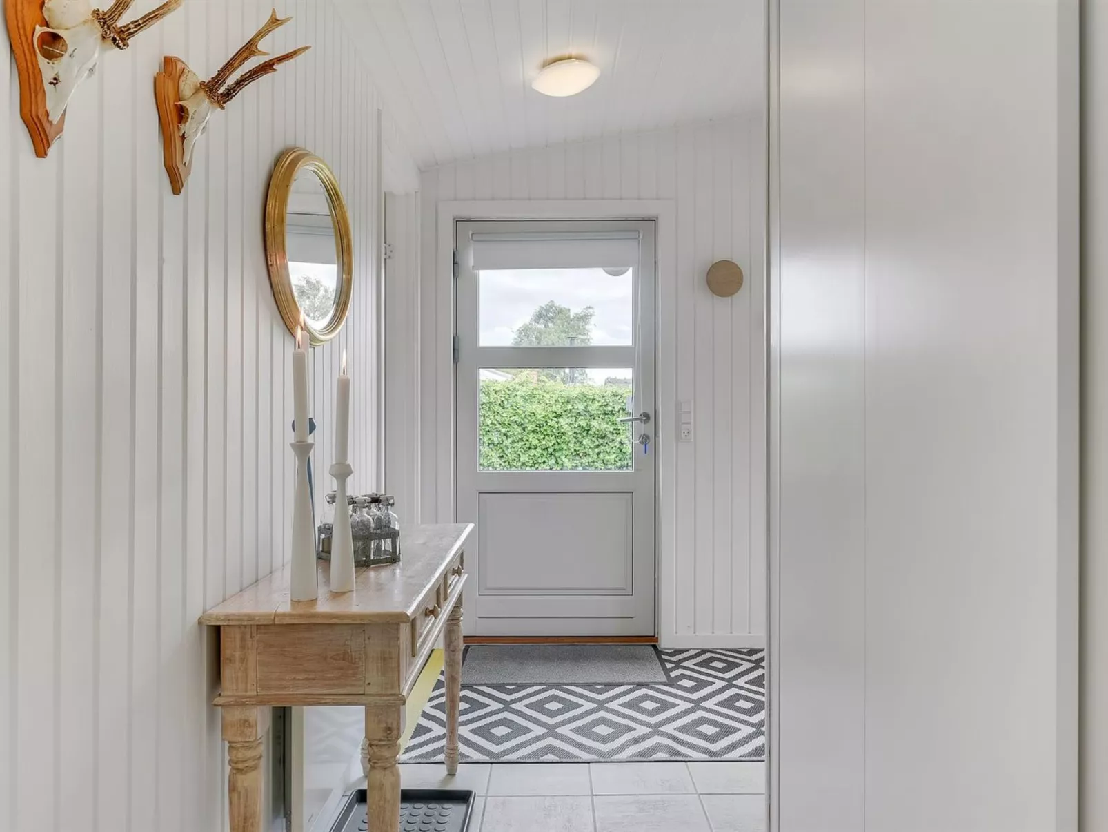 "Elain" -  from the sea-Inside