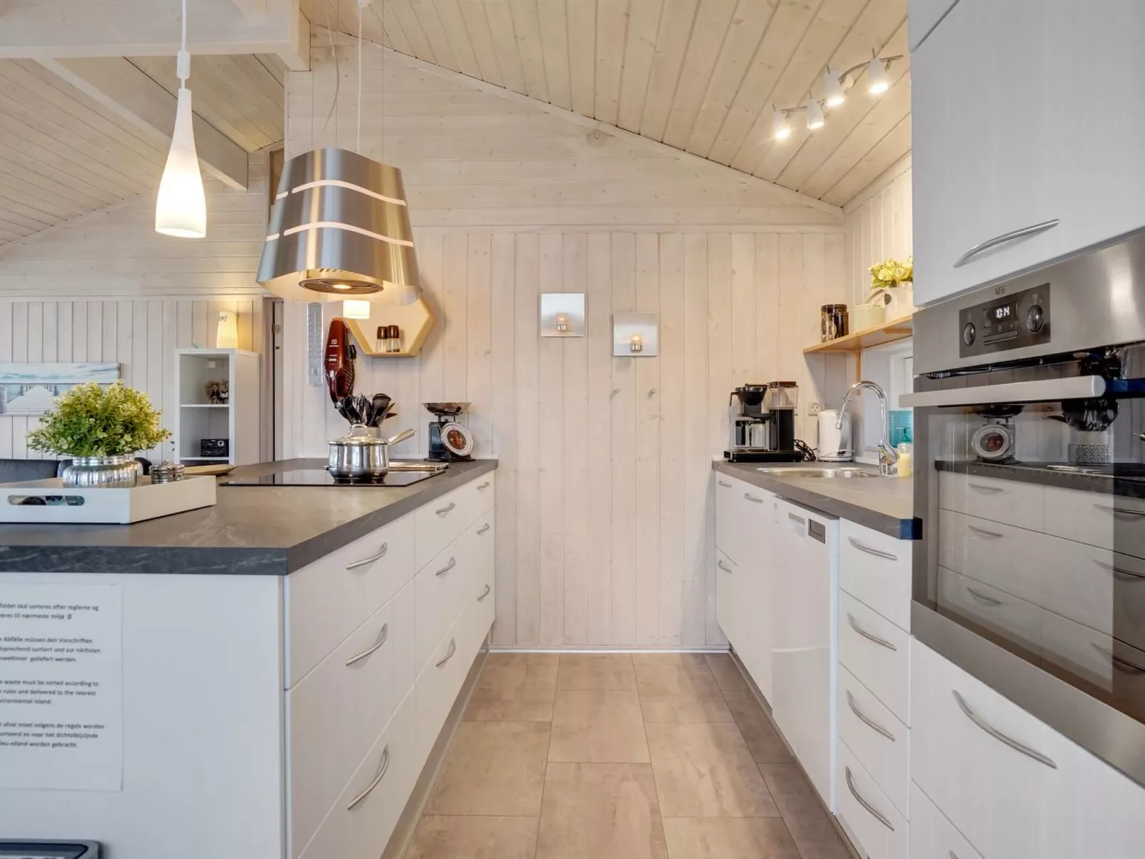 "Stefanka" - 600m from the sea-Inside