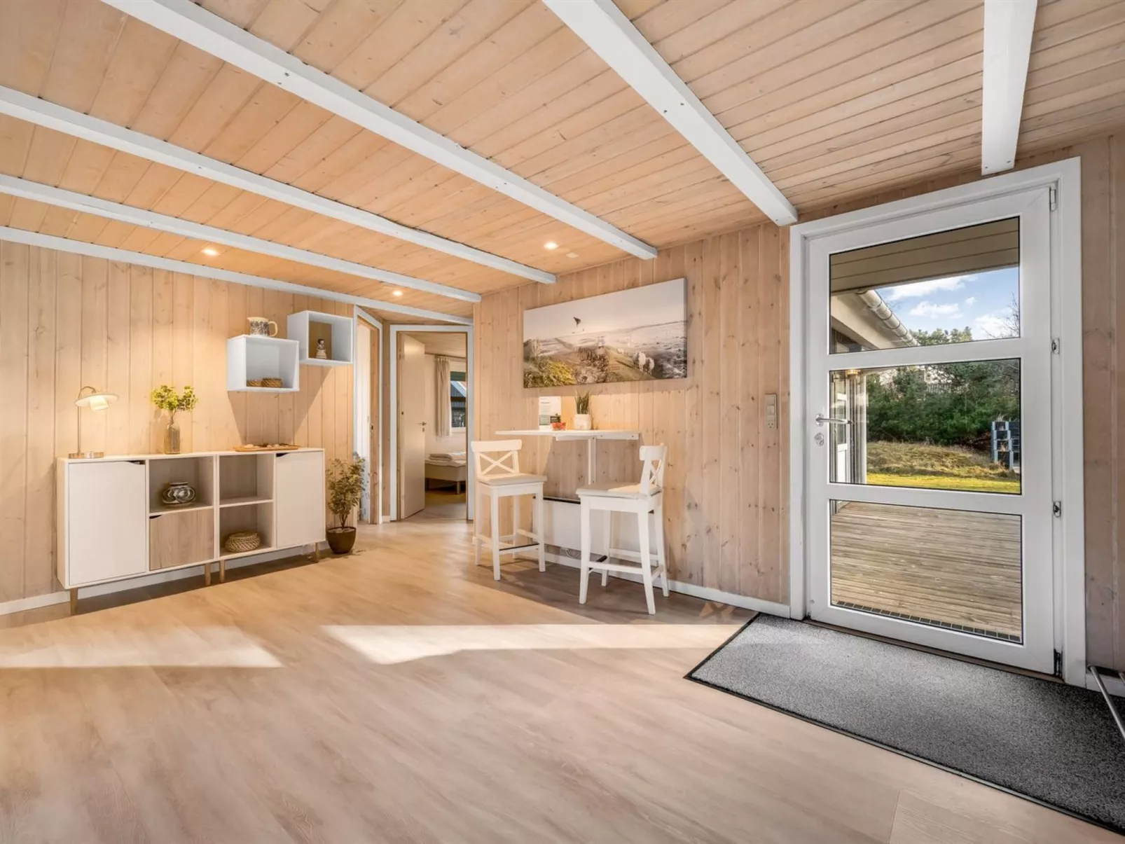 "Yuma" - 1km from the sea-Inside