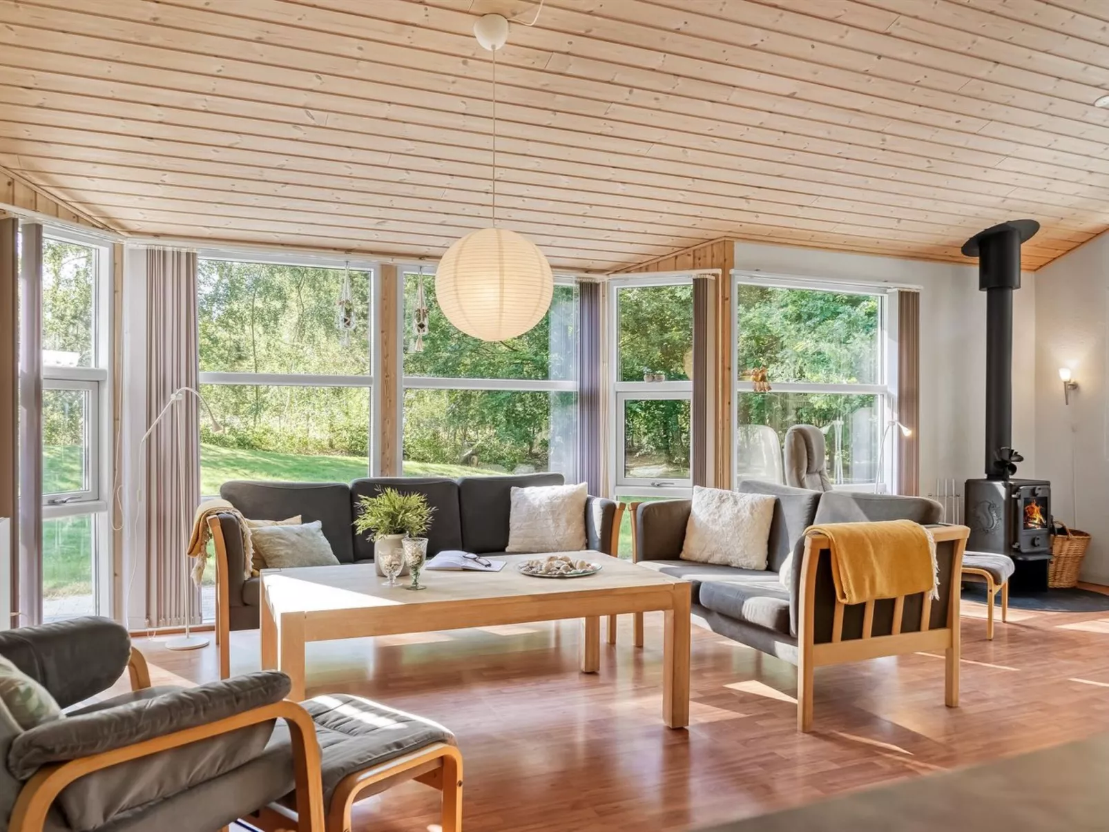 "Barne" - 4km from the sea-Drinnen