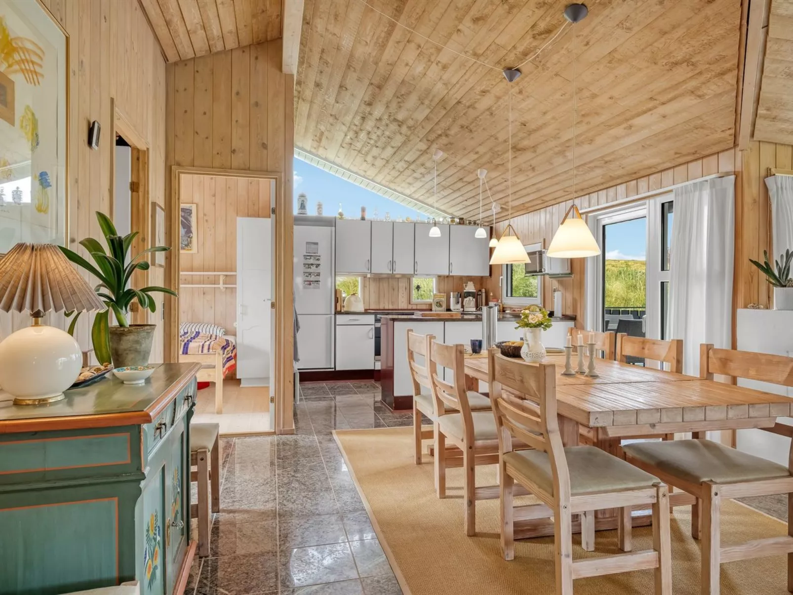 "Rosemari" - 260m from the sea-Drinnen