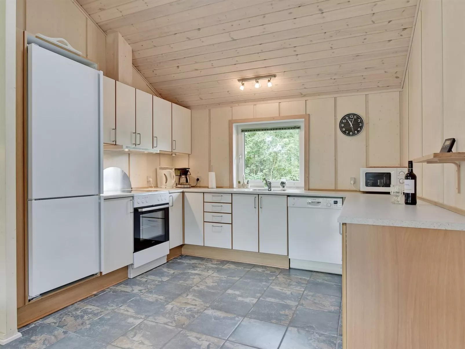 "Gundel" - 400m from the sea-Dedans