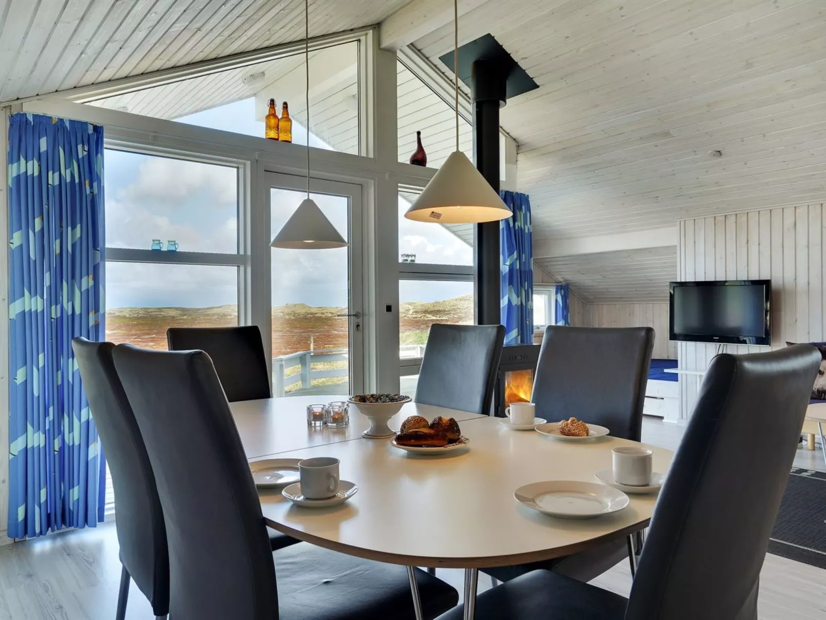 "Zaga" -  from the sea-Dedans