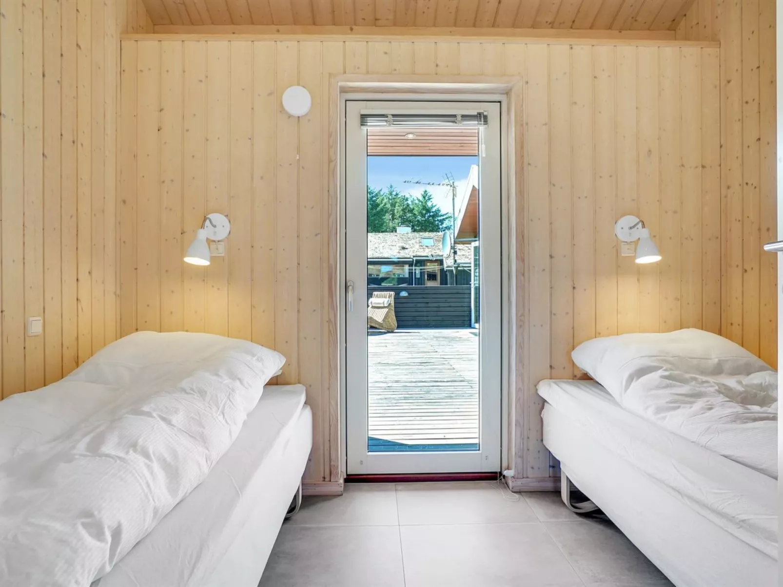 "Dorothe" - 1.4km from the sea-Dedans