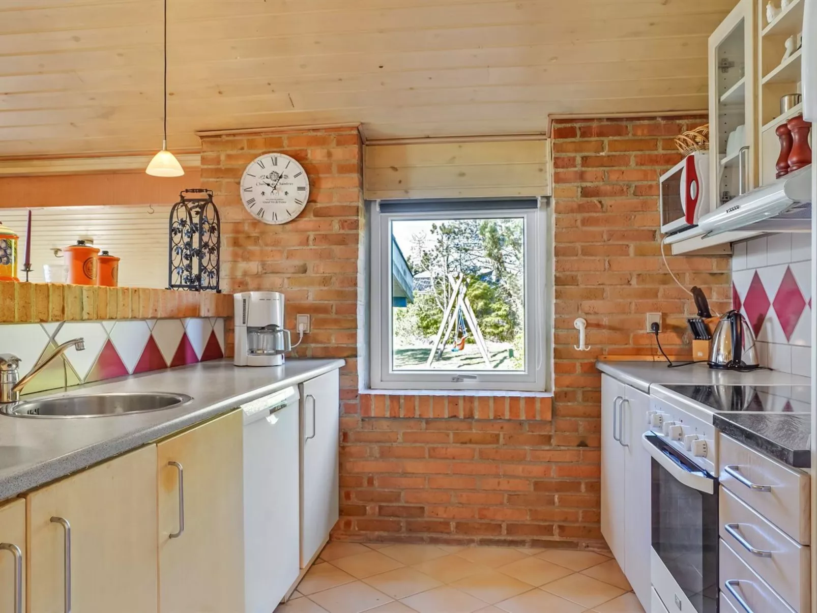 "Svane" - 1.2km from the sea-Drinnen