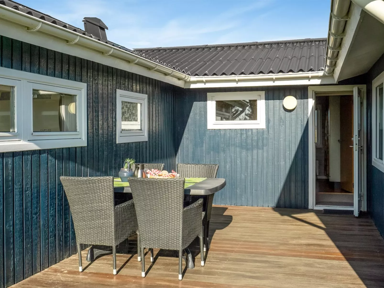 "Aashild" - 400m from the sea-Outside