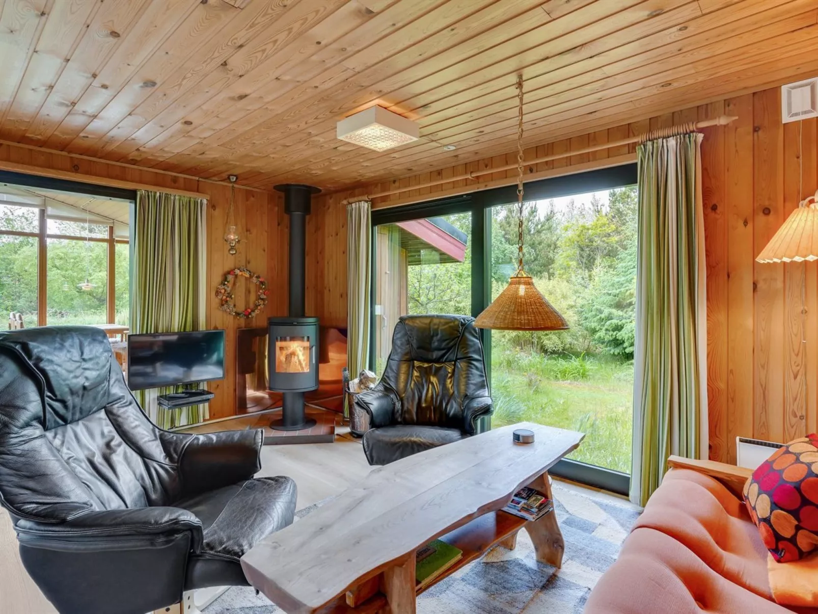 "Sune" - 500m from the sea-Drinnen