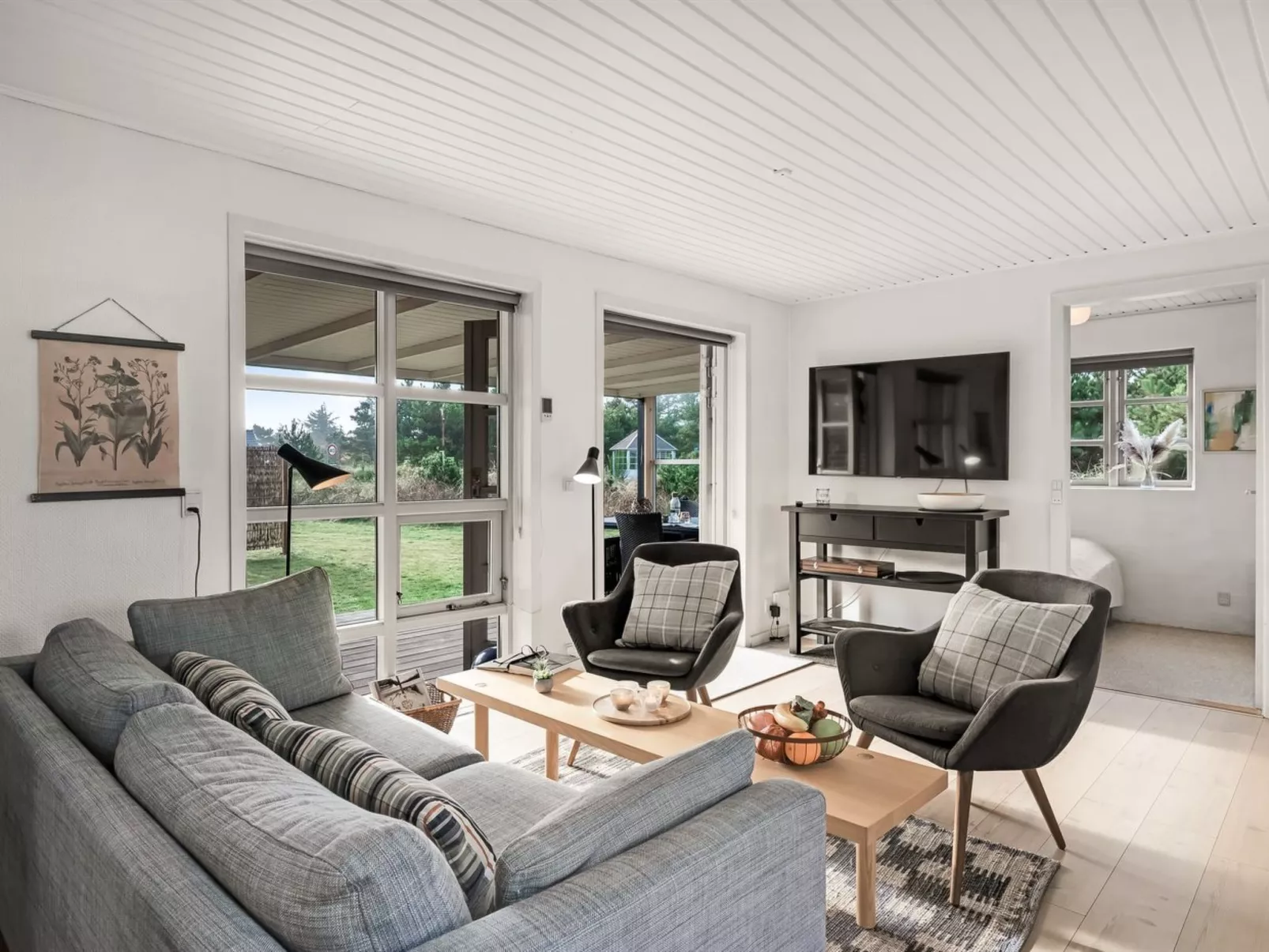 "Agni" - 800m from the sea-Dedans