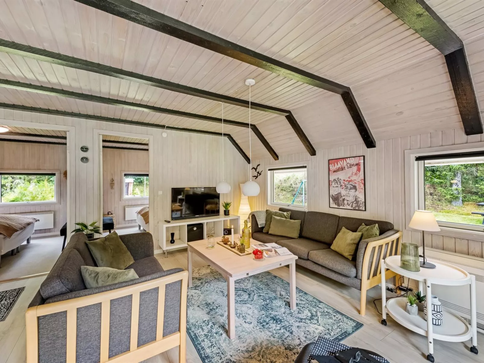 "Arttu" - 2.4km from the sea-Inside