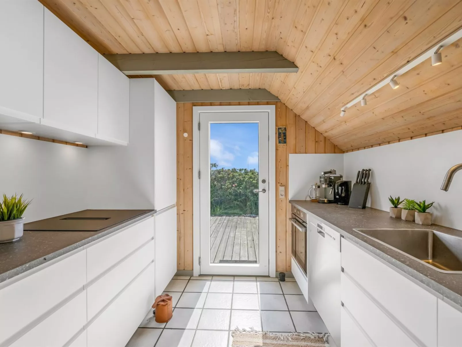 "Eggert" -  from the sea-Inside