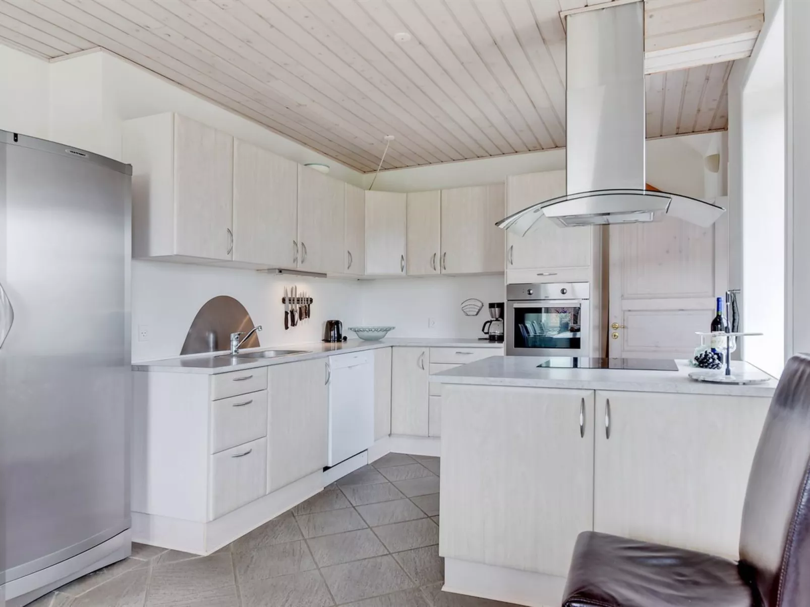 "Matthias" - 400m to the fjord-Dedans