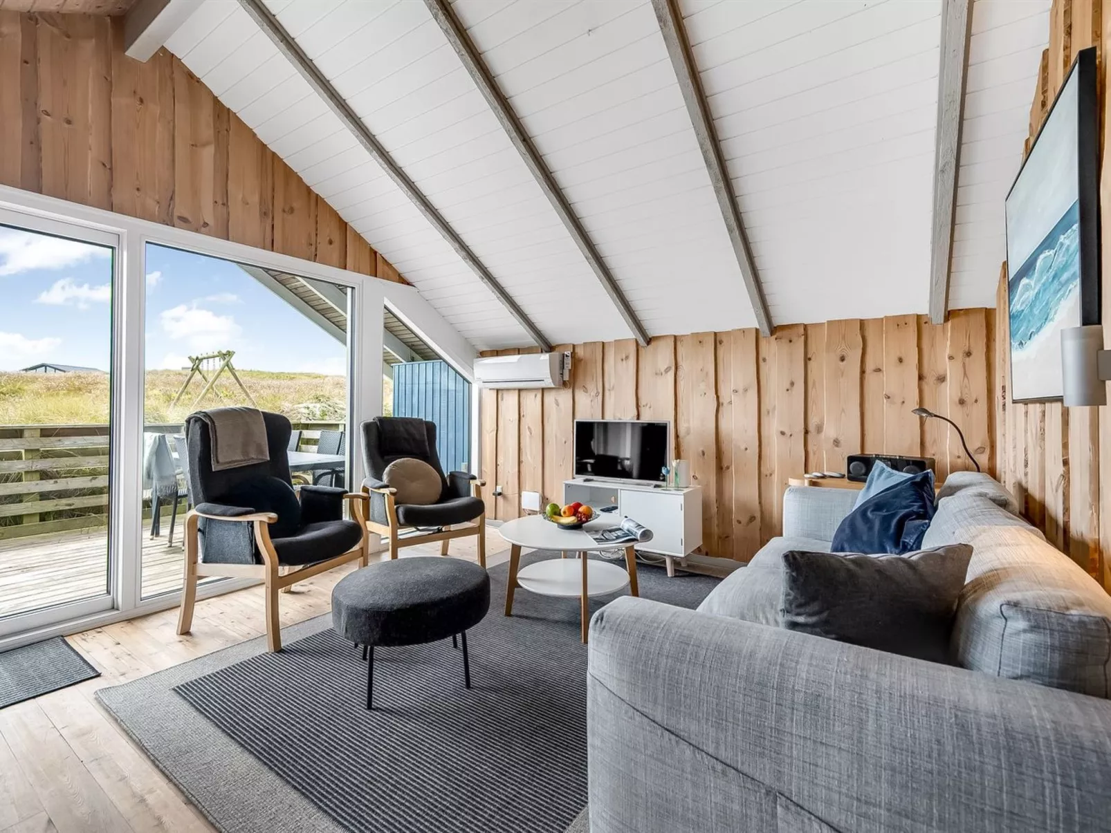 "Valia" - 400m to the fjord-Inside