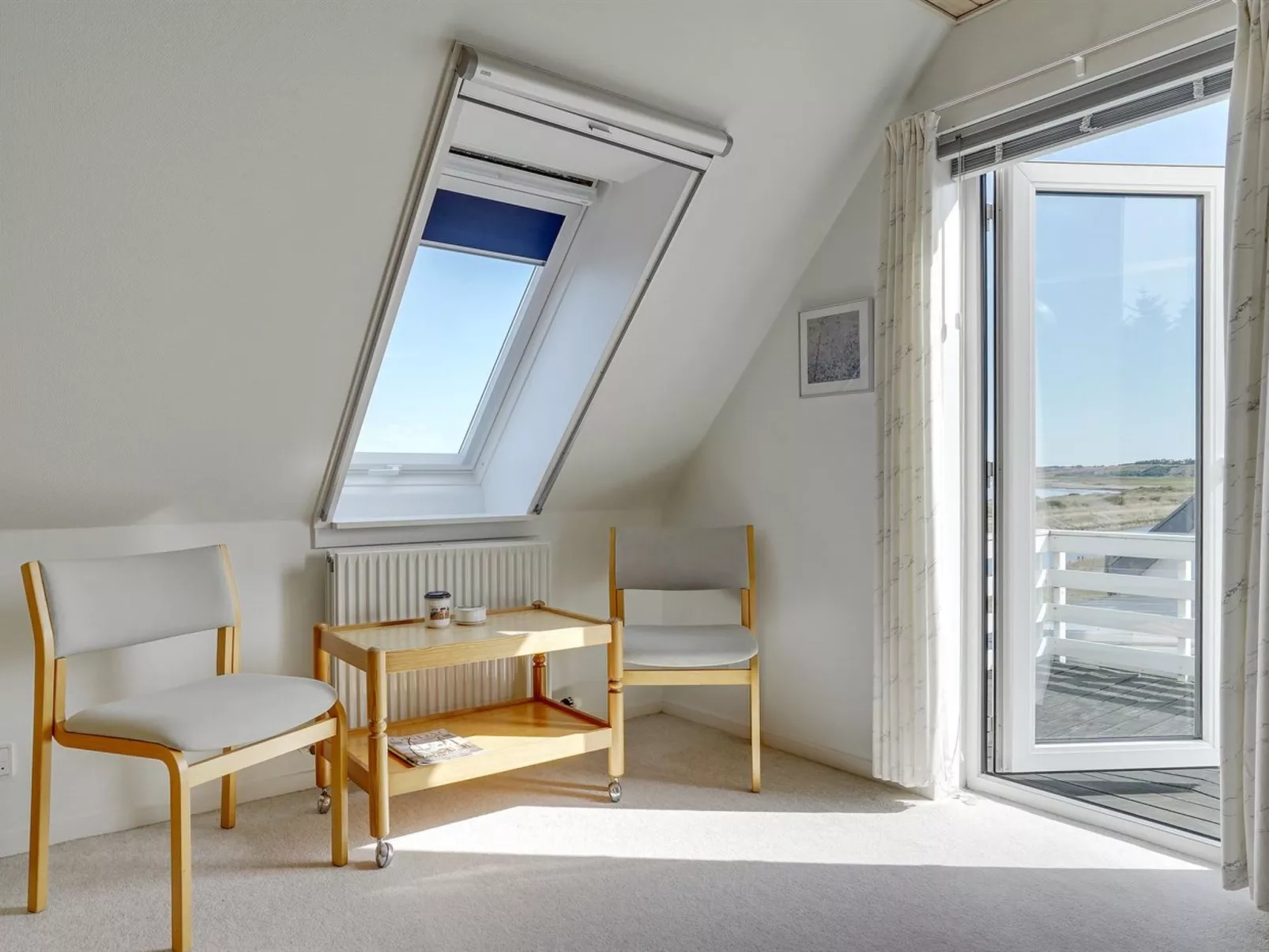 "Yorrick" - 50m to the fjord-Inside