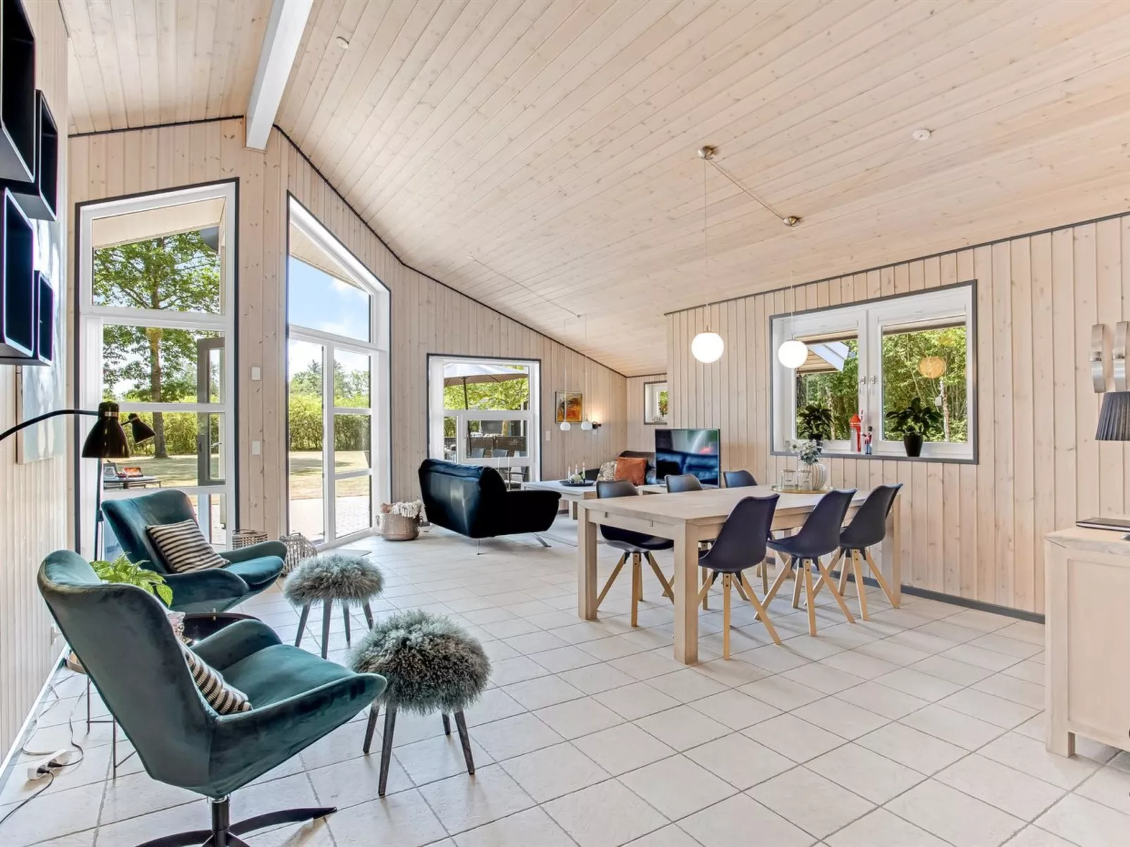 "Gylla" - 12km from the sea-Dedans