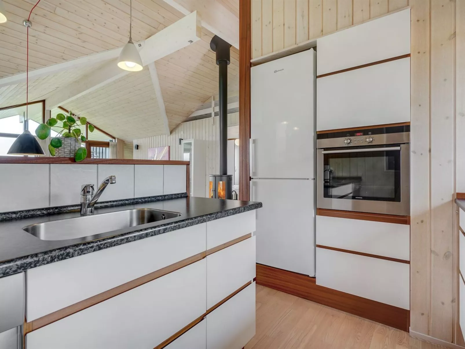 "Juliana" - 400m from the sea-Inside