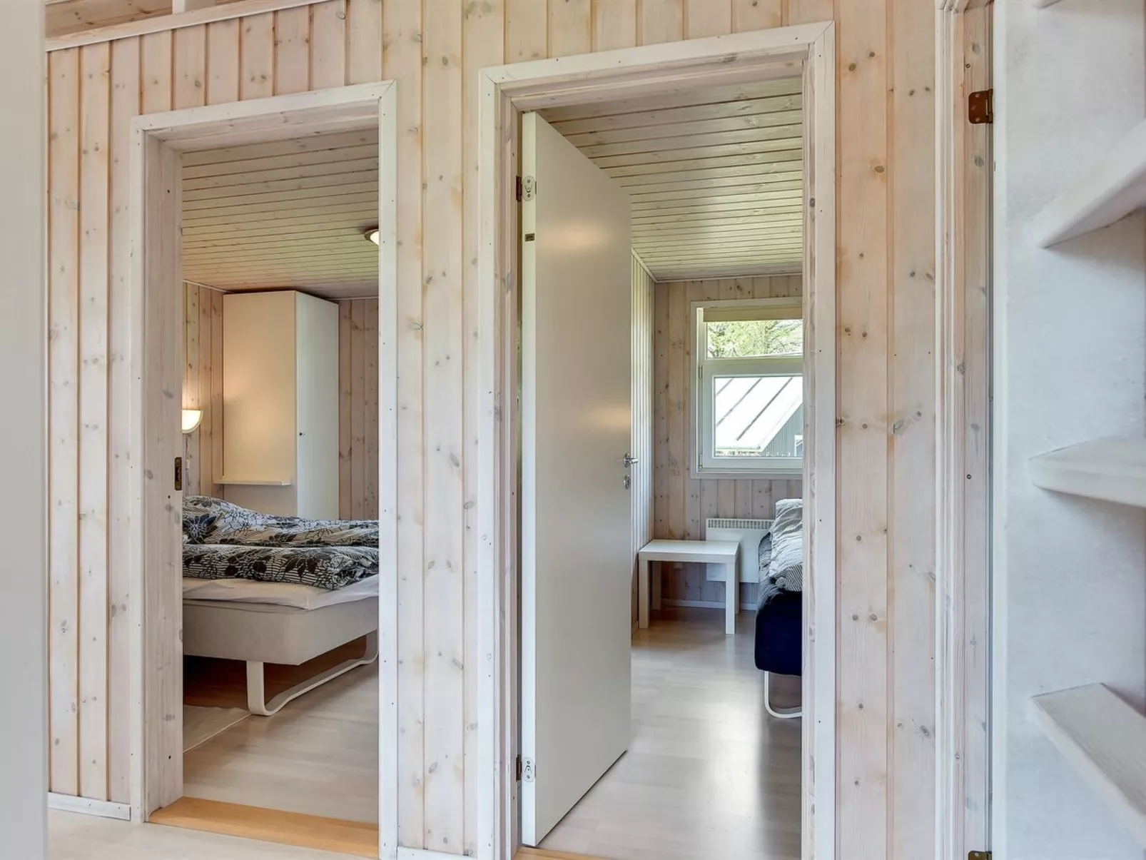 "Enja" - 150m from the sea-Drinnen