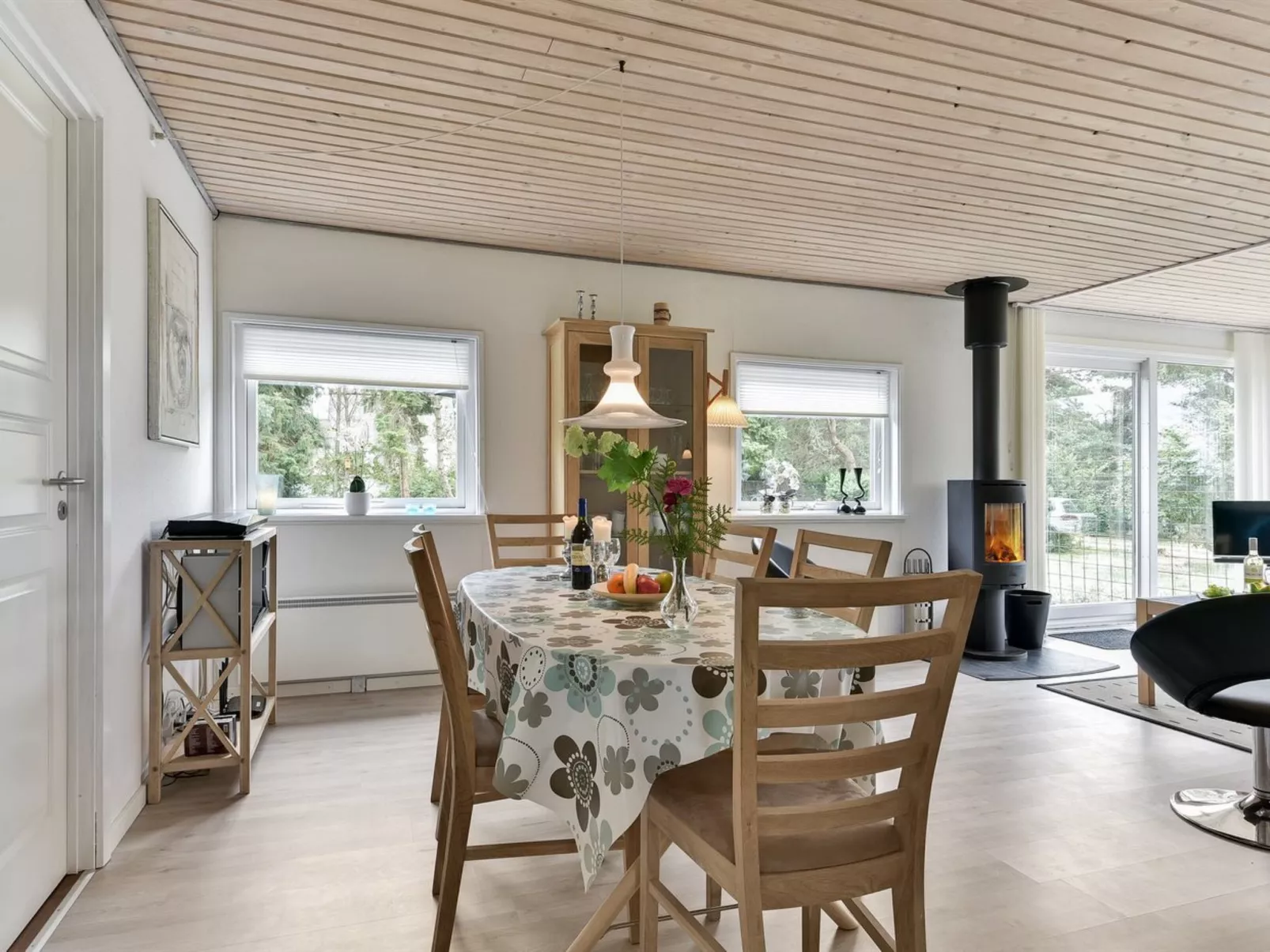 "Locan" - 1.2km from the sea-Inside