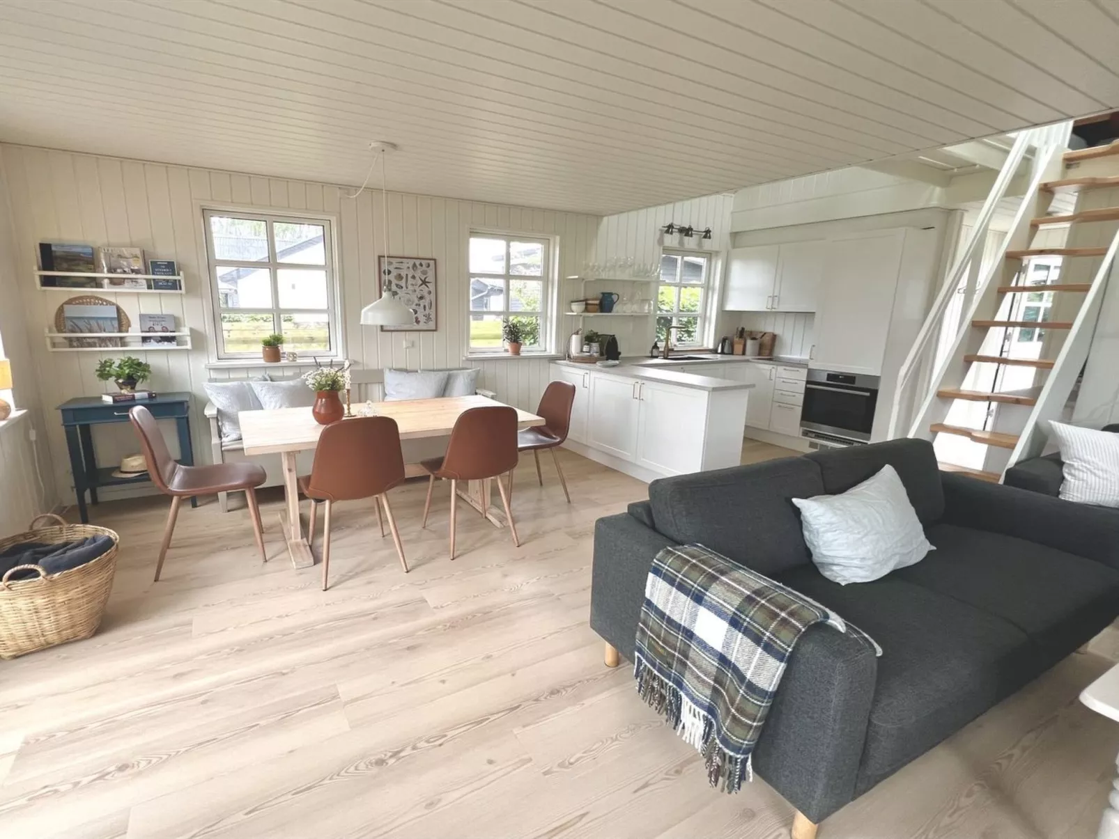 "Ajvi" - 50m from the sea-Inside