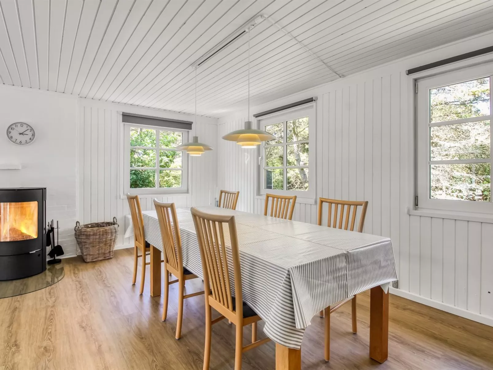 "Selgen" - 600m from the sea-Inside