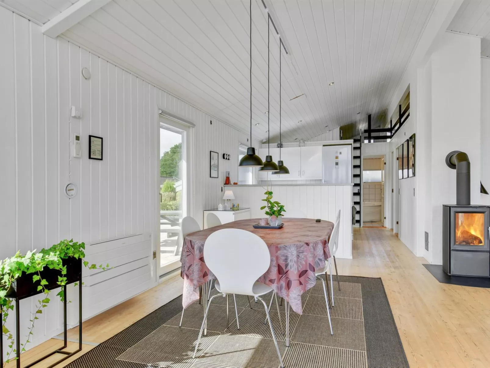 "Beowulf" - 200m from the sea-Inside