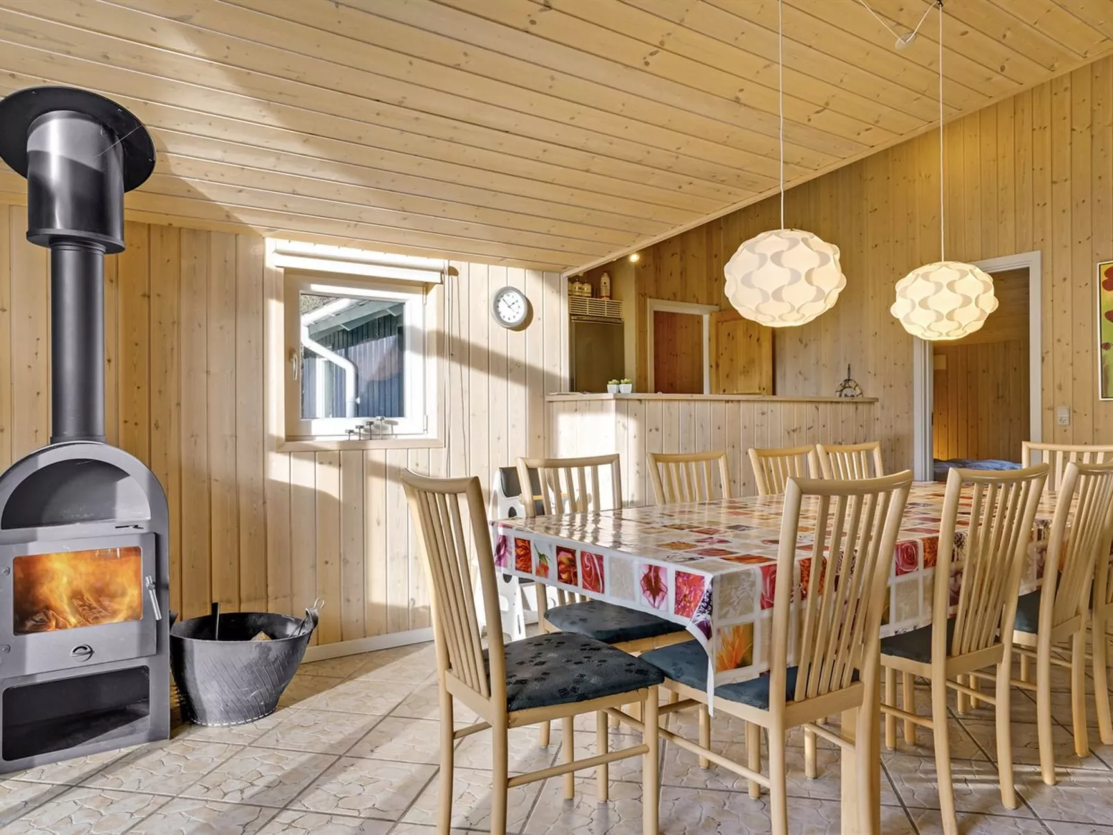 "Tyki" - 12km from the sea-Dedans