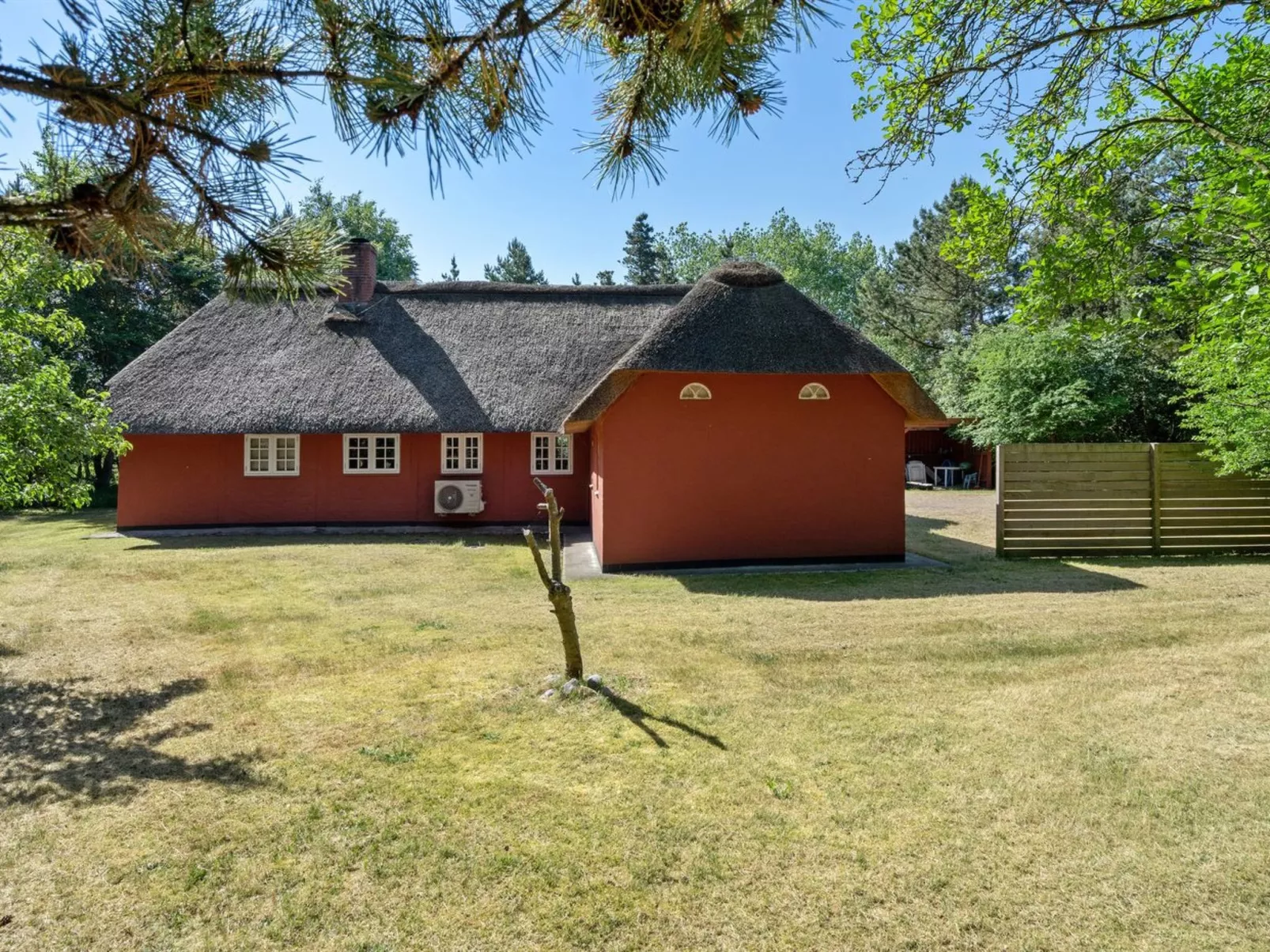 "Gudmund" - 3.9km from the sea-Outside