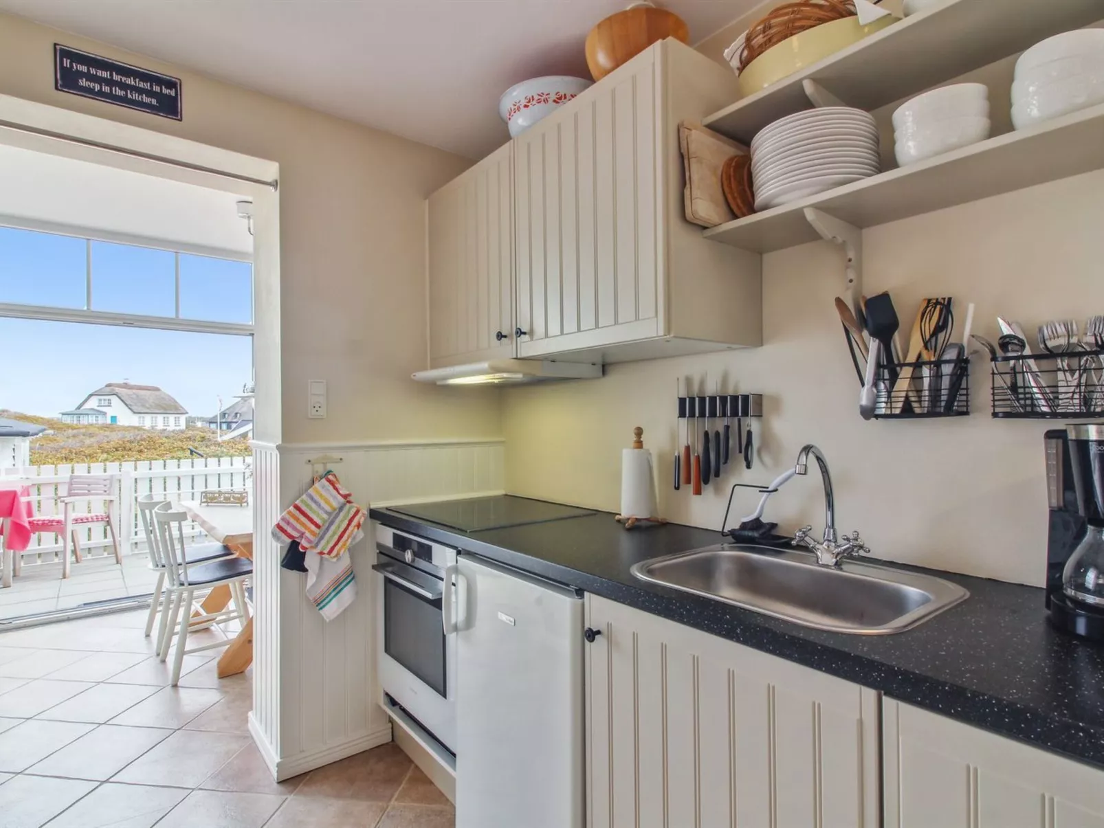 "Asa" - 75m from the sea-Inside