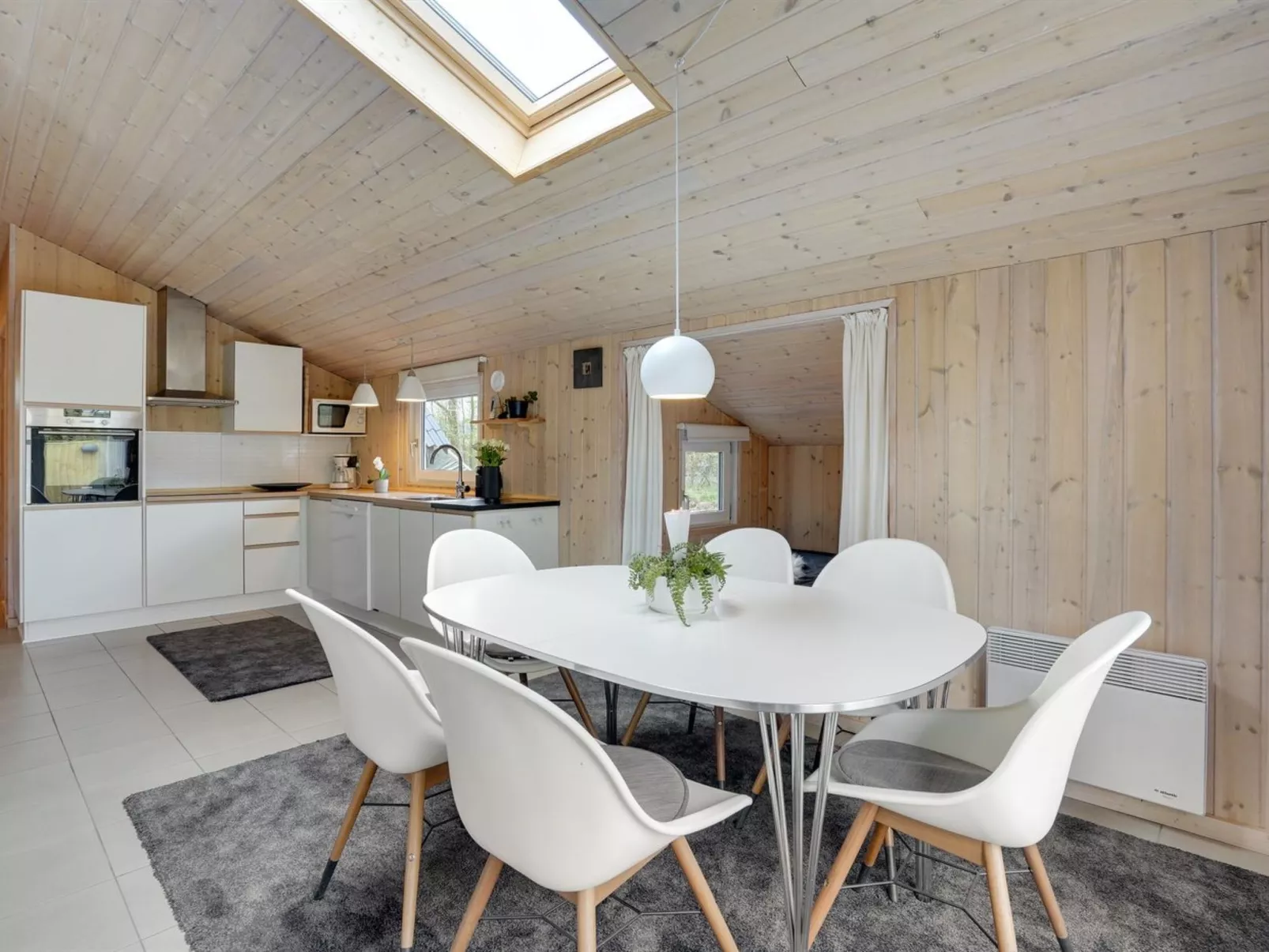 "Kea" - 30km from the sea-Inside