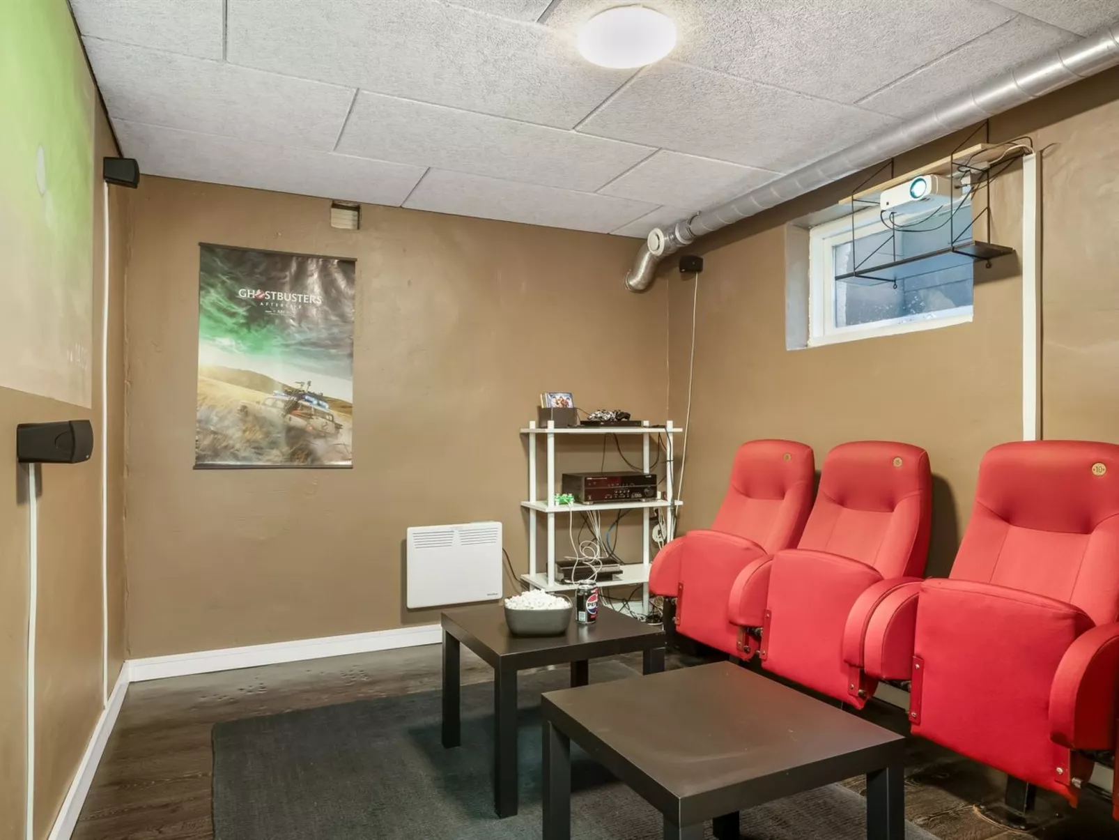 "Gudfast" - 300m to the fjord-Dedans